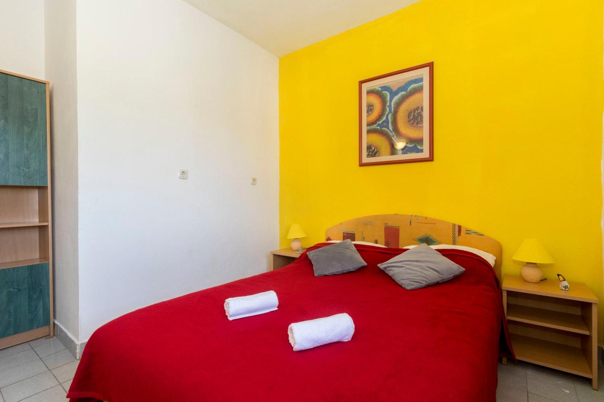 Apartments Palma Jelsa  Eksteriør billede